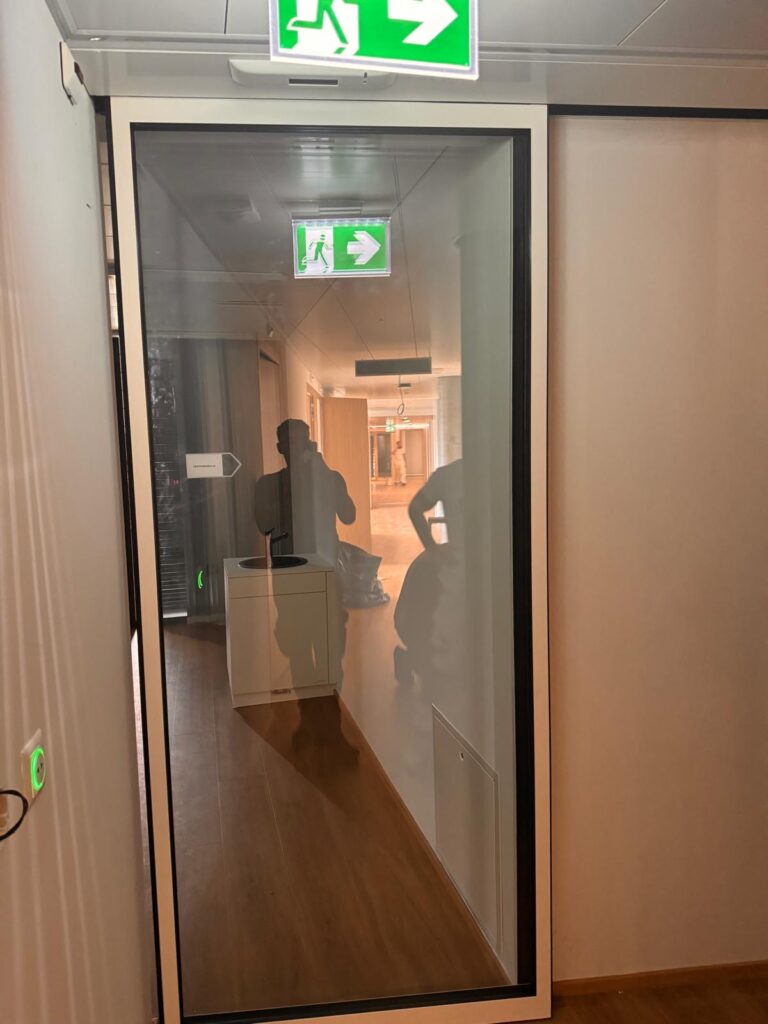 96fb3e63-a4d3-46e2-99bf-27b96dff1c43