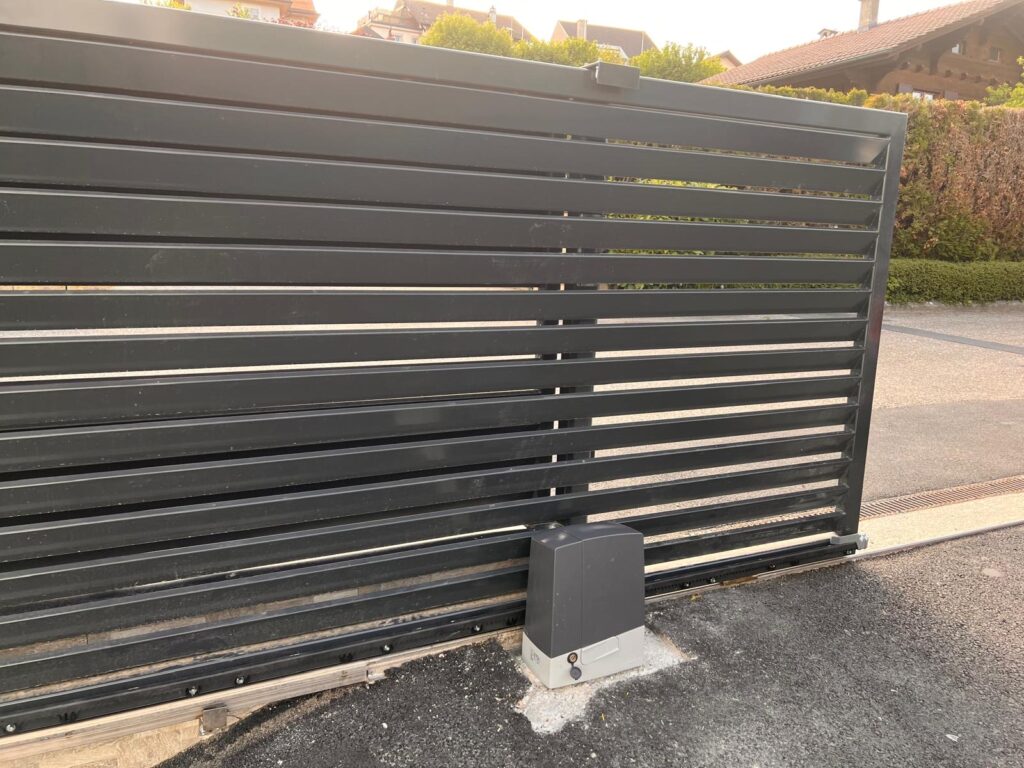 ffd7e8f0-4d40-43c6-8b1d-1d294f8fc1ce